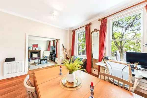 Battersea Square, London, SW11 3RA | Property for sale | Savills