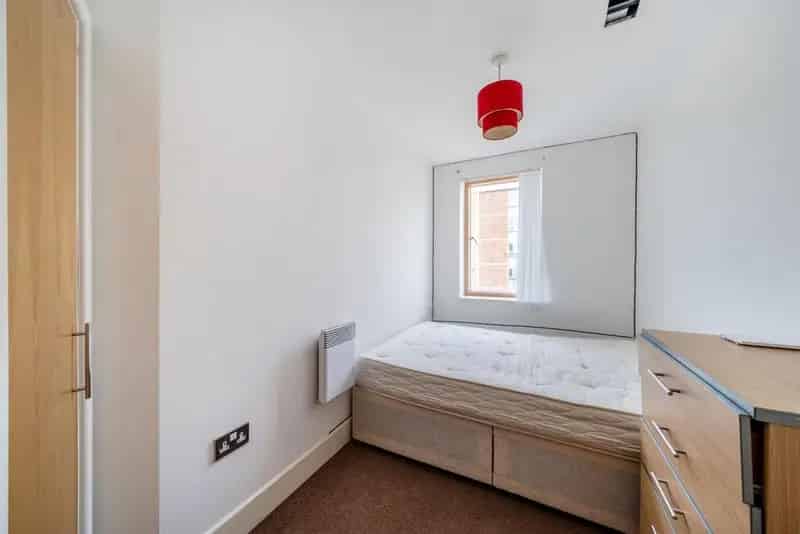 Spacious 2-Bedroom Apartment Near Amenities