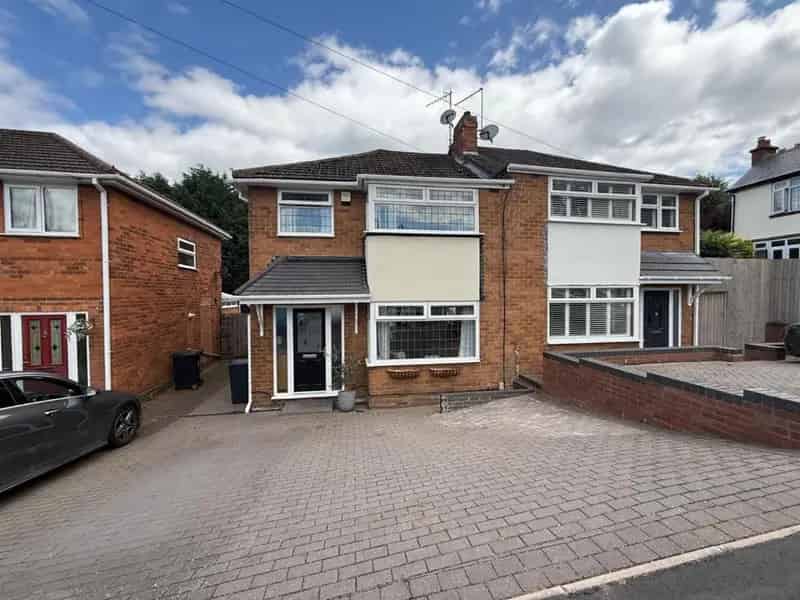 3 Bed Semi Detached House For Sale