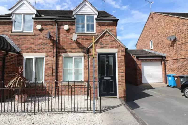 2 Bedroom Semi Detached House to Rent