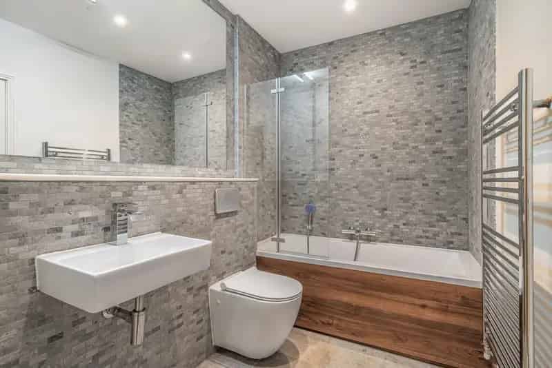Three Double Bedroom House Wimbledon Two Terraces On Site Management