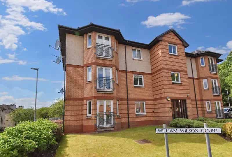 2 Bedroom Apartment for Sale in Kilsyth