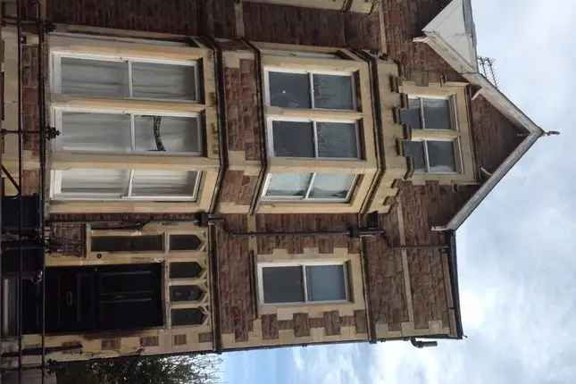 Terraced House to Rent in Clifton Bristol