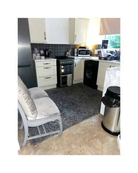 Gorgeous 2 Bed Semi-Detached Home Huge Garden Quiet Street