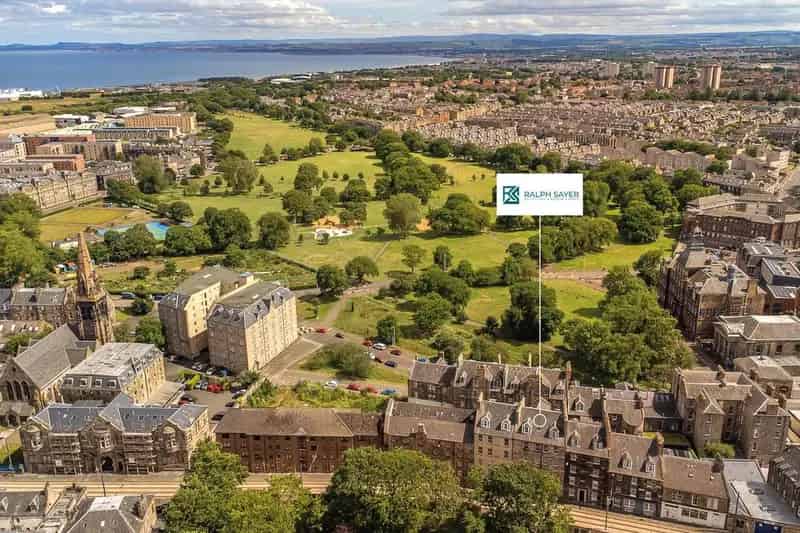 3 Bedroom Flat for Sale Family-Run Estate Agents