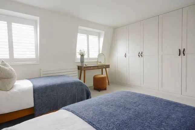 Maisonette to rent in Novello Street, Fulham, London SW6