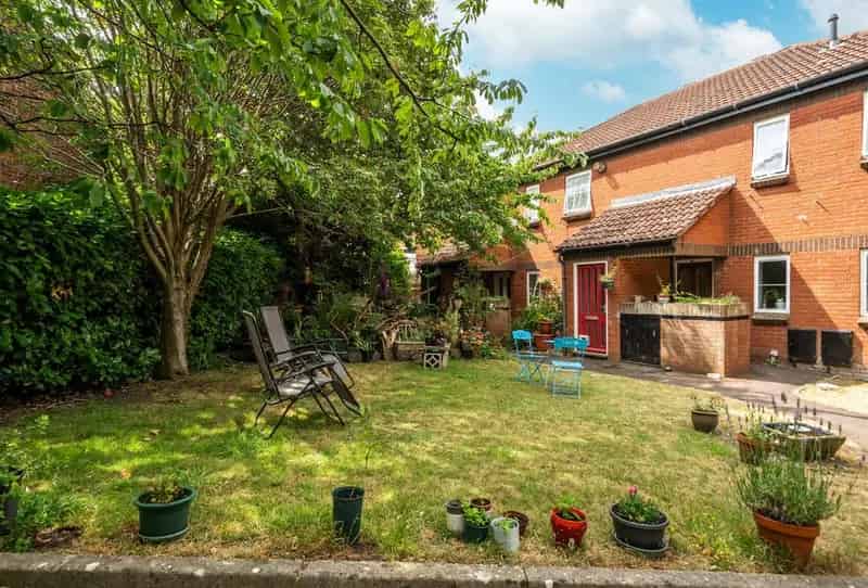 1 Bedroom Apartment for Sale