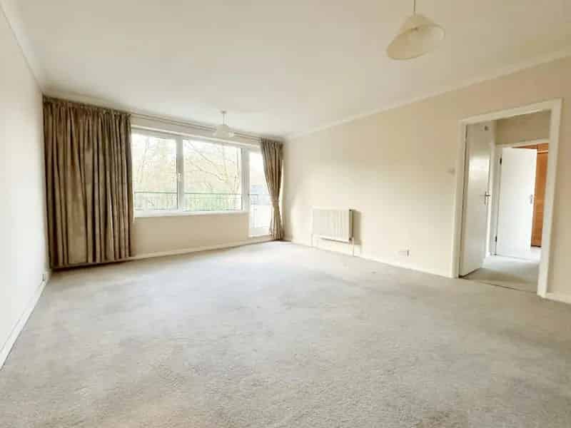 Ascot 2 Double Bedroom Apartment Near Racecourse