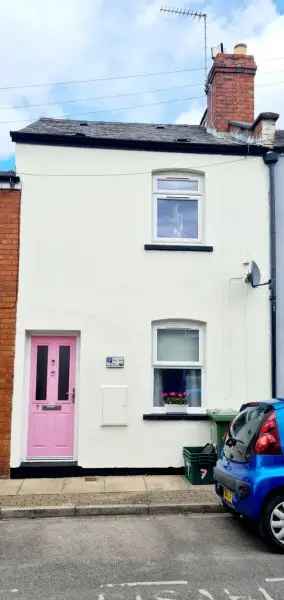 House For Rent in Cheltenham, England