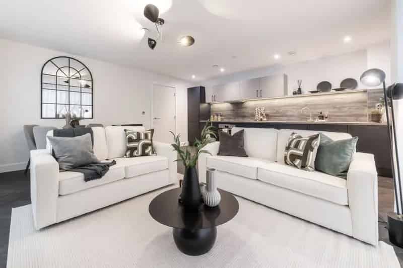 Luxury 2-Bed Apartment Trent Bridge Quays Last Available