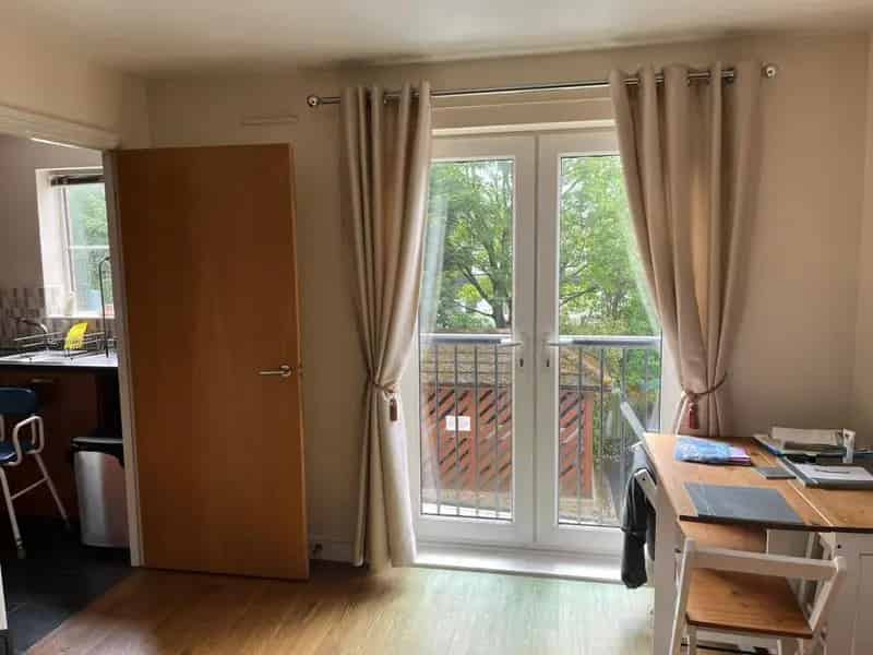 2 Bedroom Apartment For Rent Available Late July