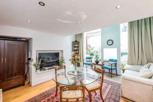 2 Bedroom Mews House Chelsea SW3 Short Let Near Hyde Park