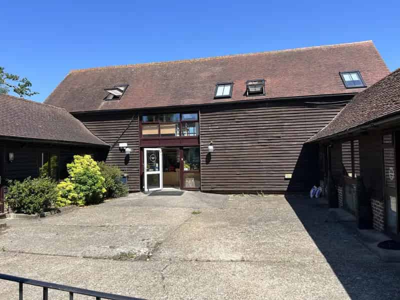 Commercial property For Rent , Causeway, Horsham, England