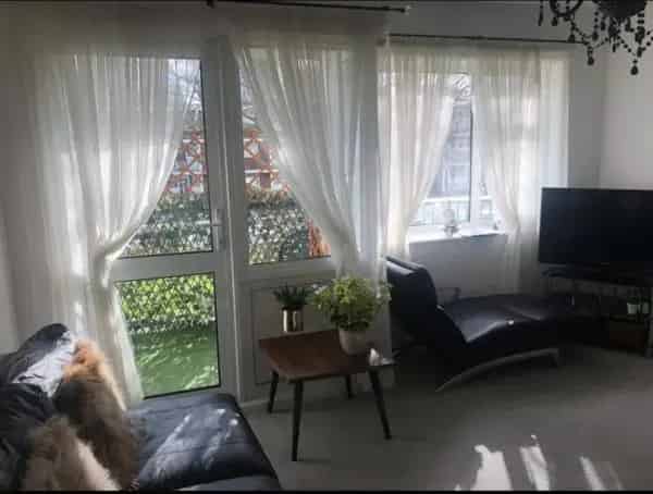 Spacious 1-Bedroom Flat Poplar Canary Wharf Views