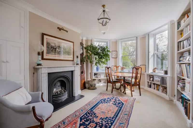 5 Bedroom Semi-Detached House for Sale in Dulwich Village
