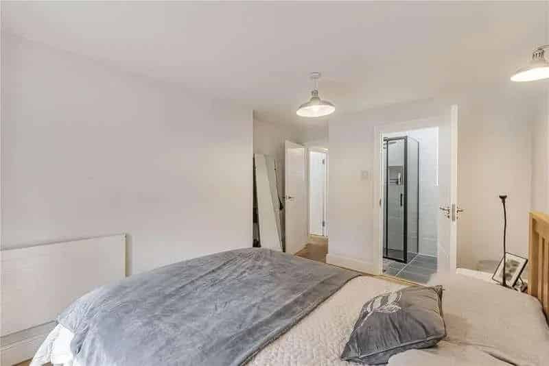 2 Bed Flat Addiscombe Private Garden En Suite