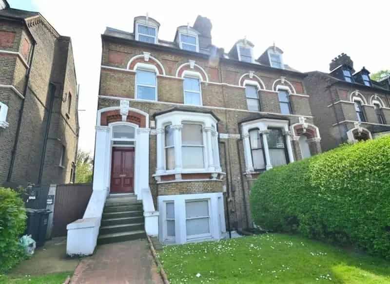 Two Bedroom Apartment New Cross Top Floor Period Building