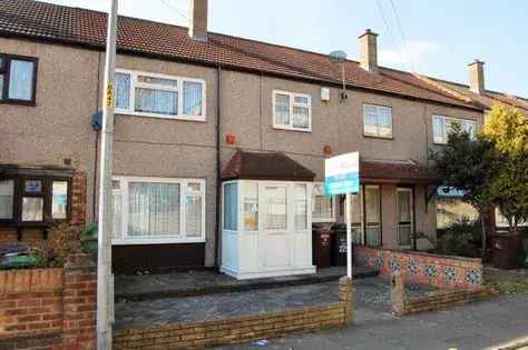 3 Bedroom House Barking Newly Refurbished Garden Off Street Parking