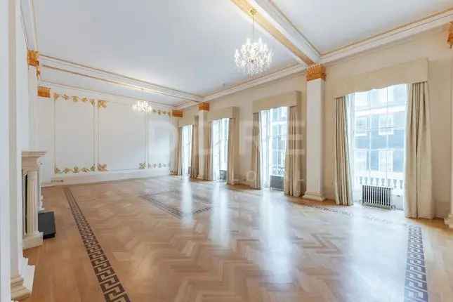 Grand Westminster Apartment For Sale