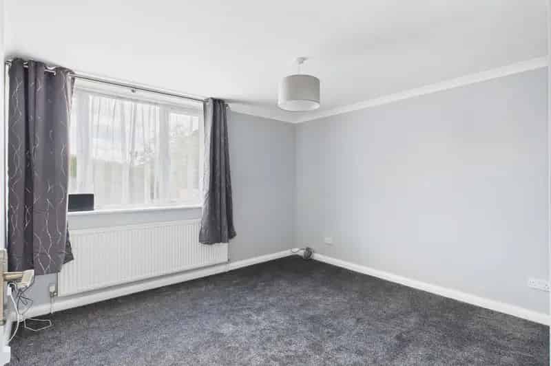 1 Bedroom Ground Floor Flat to Rent Bristol BS20 Newly Refurbished