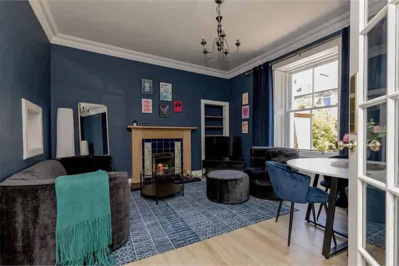 2 Bed Flat Lower Villa Stockbridge Colonies