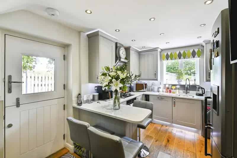 2 Bedroom Semi-Detached House For Sale