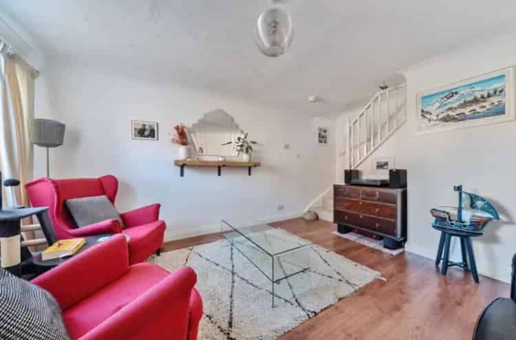 2 Bedroom Terraced House for Sale in Bedford