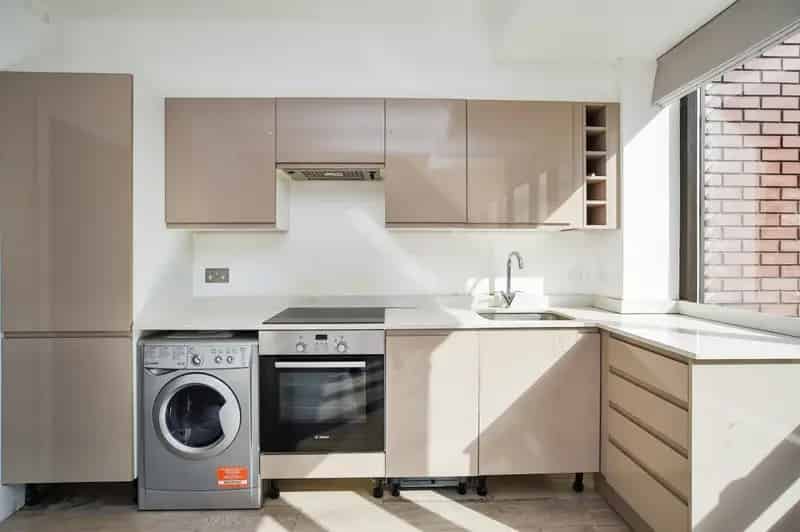 Watford Town Centre Apartment - Modern 1 Bed Flat - No Upper Chain