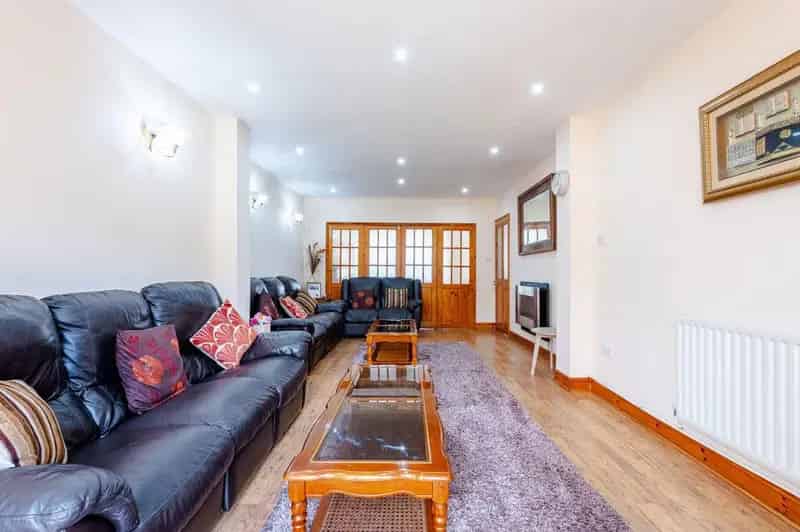 4 Bed Semi-Detached House for Sale