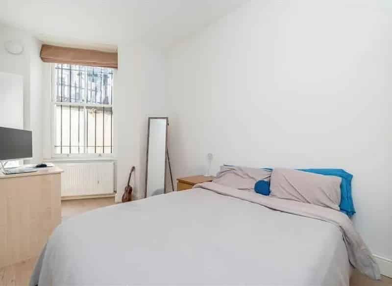 Three Bedroom House near Gloucester Road