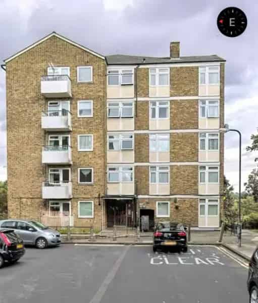 Ground Floor Flat Large Living Room