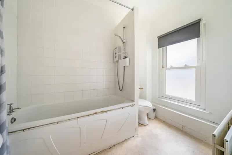 Two Bedroom Victorian Apartment near Lewisham Station