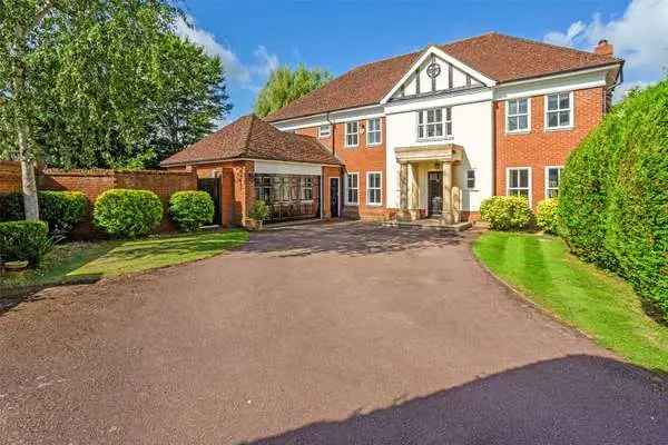 Queens Acre, Windsor, Berkshire, SL4 2BE | Property for sale | Savills