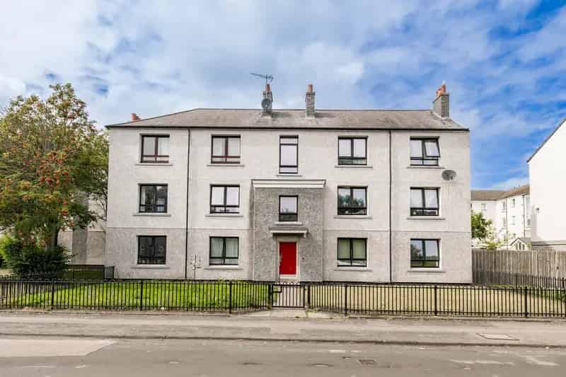 Spacious 2-Bedroom Flat Near Aberdeen University and City Centre