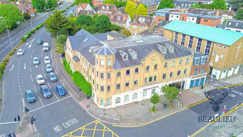1 Bedroom Apartment for Sale