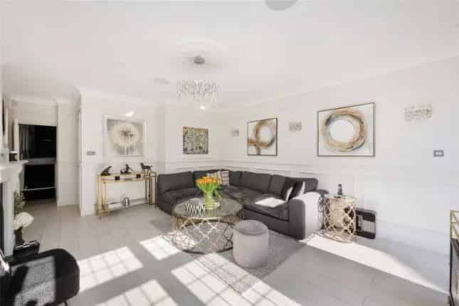 Grade II Listed Home for Sale in St John's Wood NW8