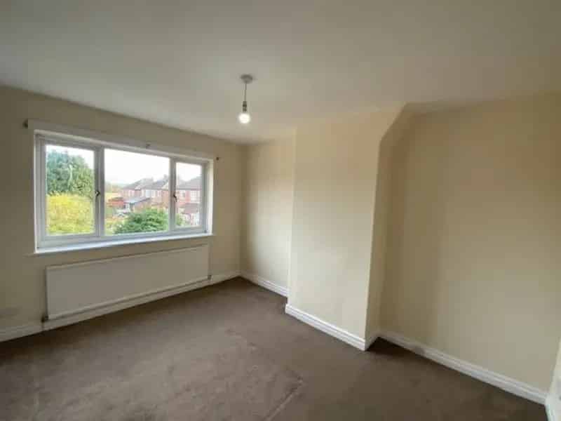 3 Bedroom Semi-Detached House To Let