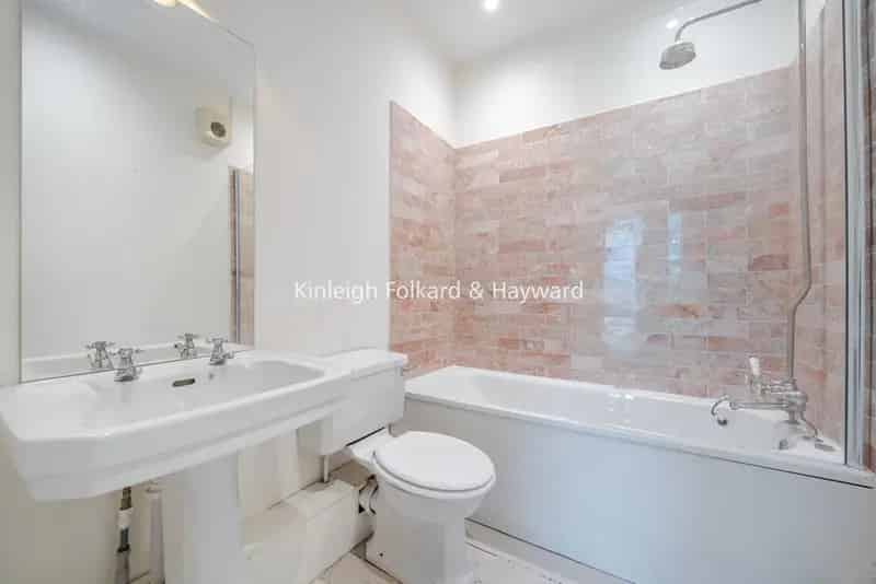 Flat For Rent , London, England