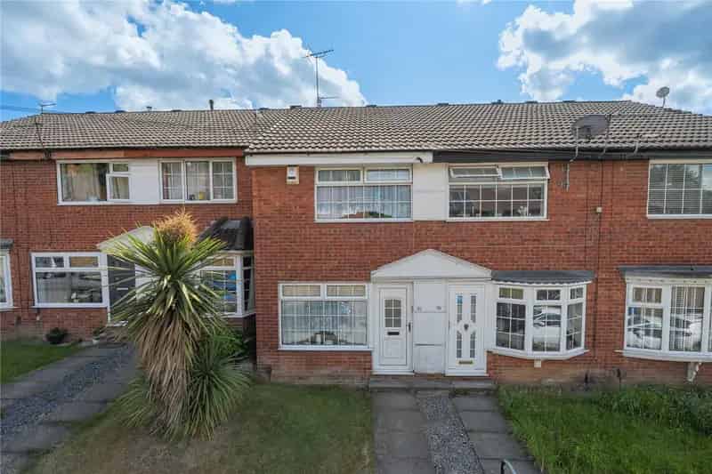 Two Double Bedroom Home with Garage and Garden - Ideal First Purchase