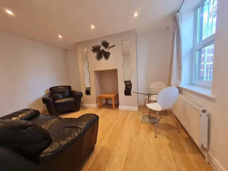 2 Bedroom Flat To Rent Available 21072025