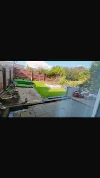 2 Bed Semi Detached House with Driveway