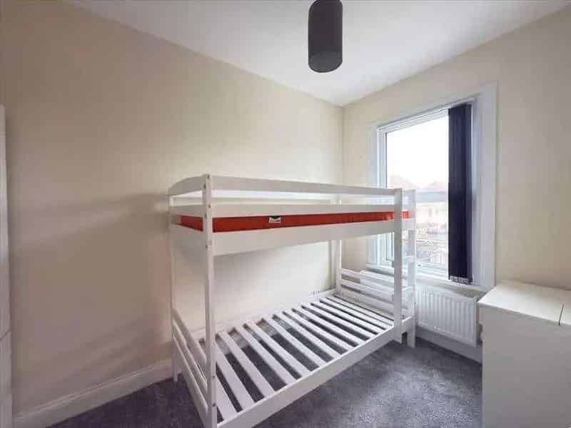 2 Bed House for Sale Near Southend Seafront