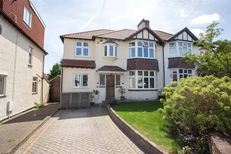4 Bedroom Semi-Detached House For Sale