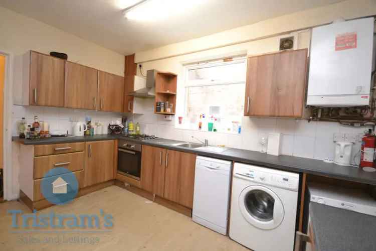 5-8 Bedroom Student House Near Trent Bridge