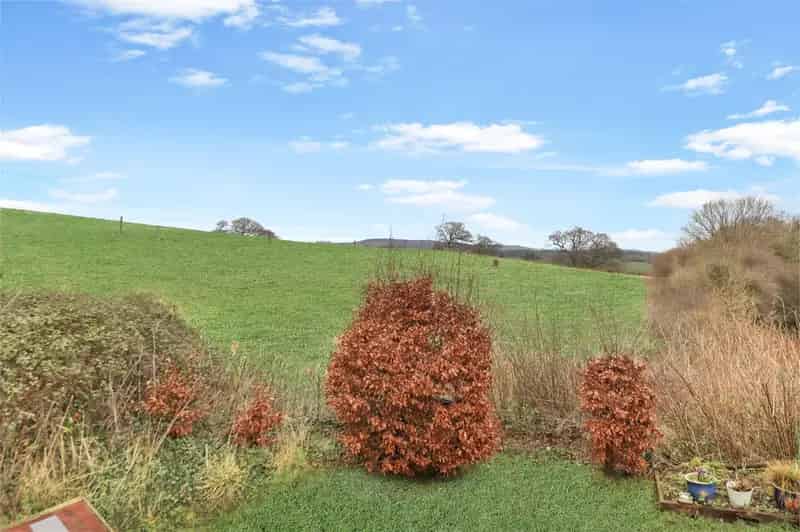 4-Bed Detached Cottage with 2-Bed Annexe Peaceful Rural Setting