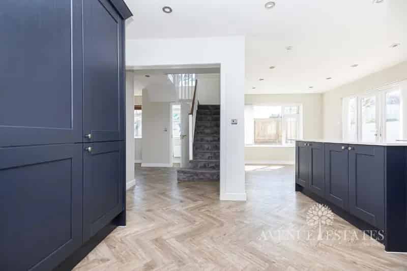 4 Bedroom Detached House for Sale Hengistbury Head