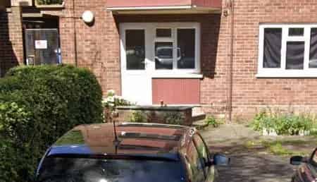 1 Bedroom Ground Floor Flat with Large Garden