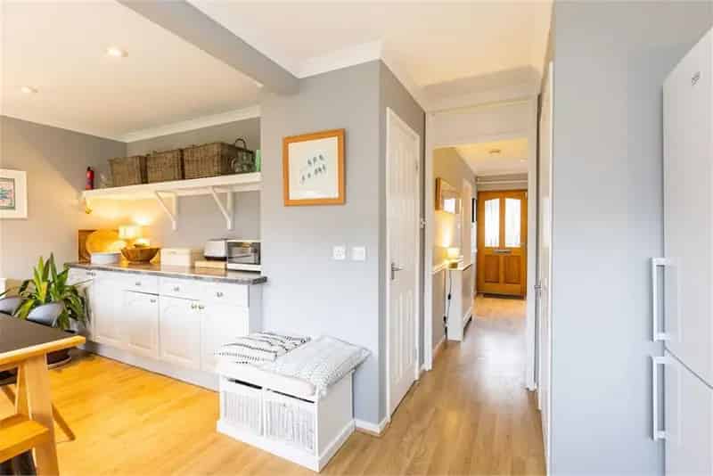 3 Bed Detached House with 2 Reception Rooms