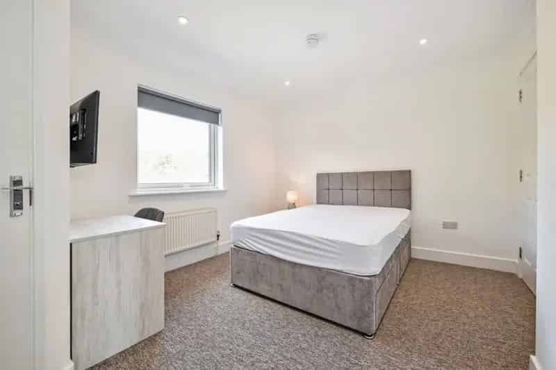 1 Bedroom Flat To Rent Available 09092025