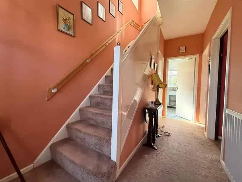 3 Bedroom Semi Detached House For Sale Needs Modernisation
